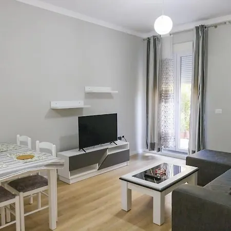 Sab 1 Cozy Modern Apartment Fier Exterior photo