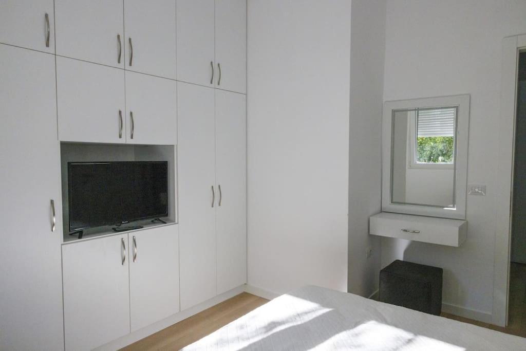 Sab 1 Cozy Modern Apartment *